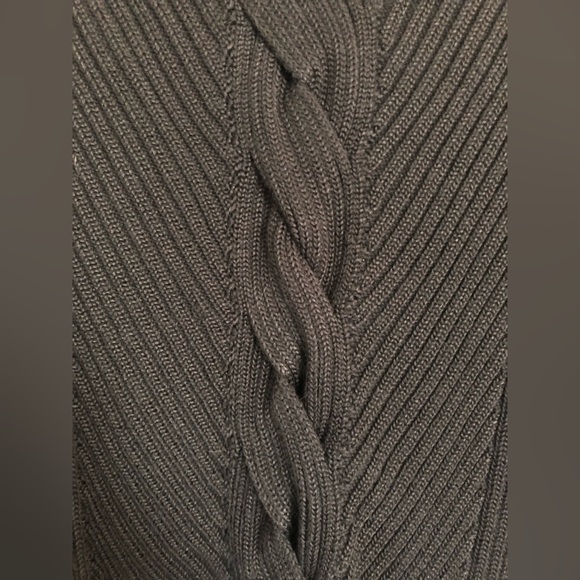 Ralph Lauren Fricklie V Neck Sweater - Picture 9 of 14